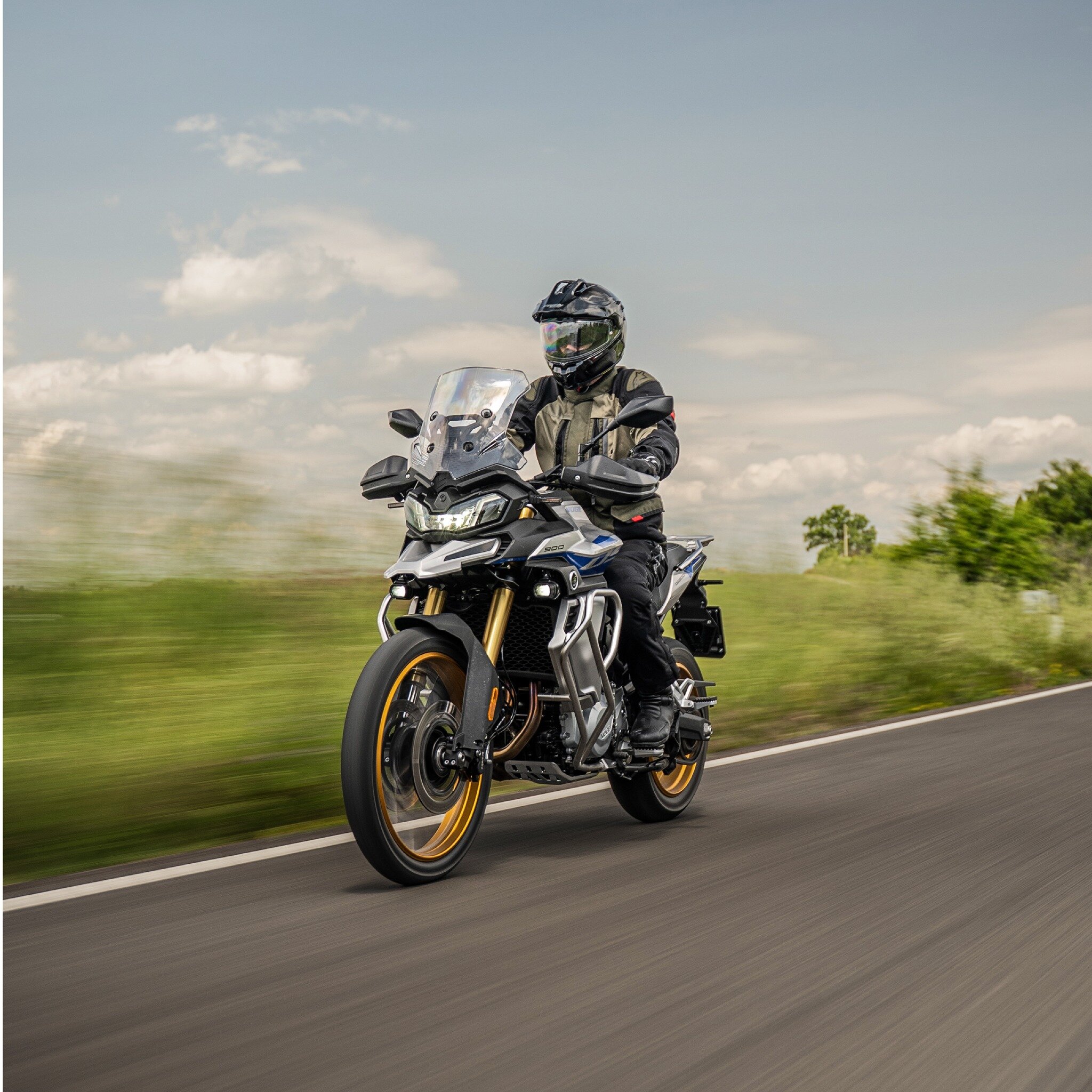 Voge Valico 900 in vendita da Paolat Moto